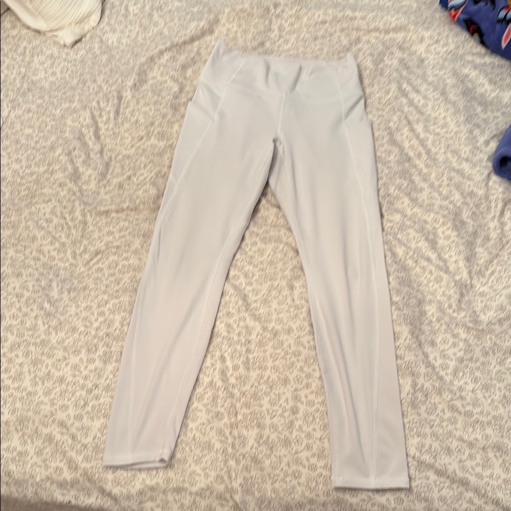 White High-Waisted Leggings